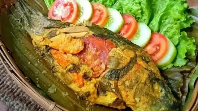 Ikan Pepes Khas Sunda: Aroma Daun Pisang yang Menggoda