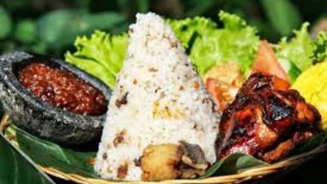 Nasi Liwet Khas Solo: Kuliner Tradisional yang Tak Lekang Waktu