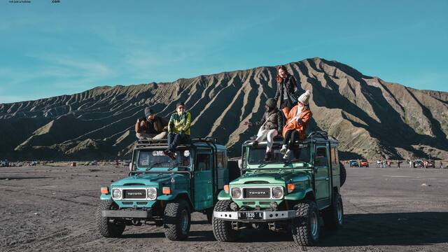 Pengalaman Menjelajahi Gunung Bromo dengan Jeep Wisata